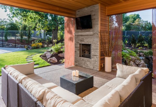 Outdoor TV Wall Mounting
