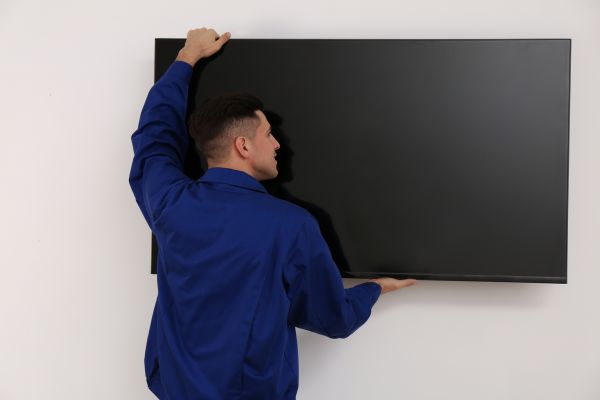 LCD TV Mounting